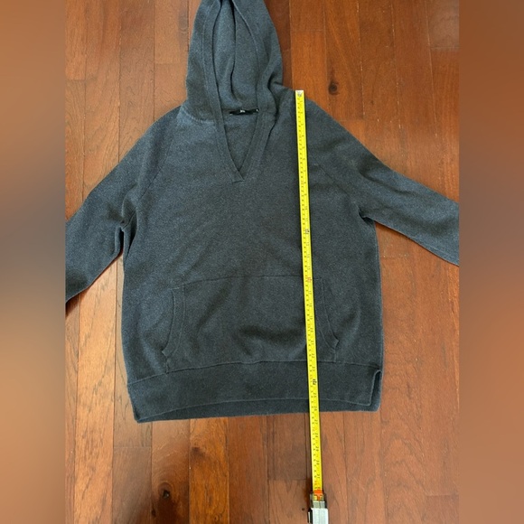 Jarbo PADMA PULLOVER HOODIE IN DOUBLE KNIT
HEATHER PIMA COTTON w/ STRETCH S Grey - Picture 13 of 14